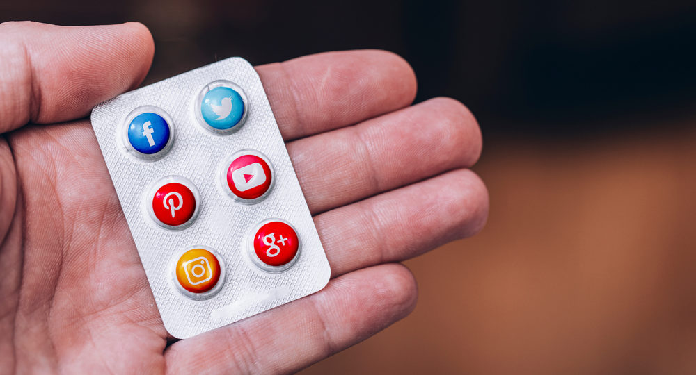 Szolnok,,Hungary,,06.23.2020:,Social,Media,Or,Network,Addiction,Concept.,Pills