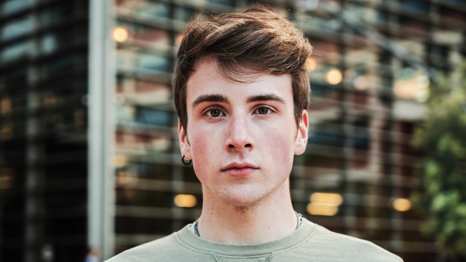 shutterstock_2477452819