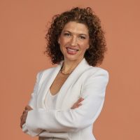 Dr Rebecca Mackenzie-Proctor